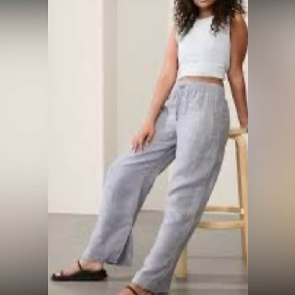 Athleta 100% linen wide retreat pants w/side pockets & drawstring waistWorn once